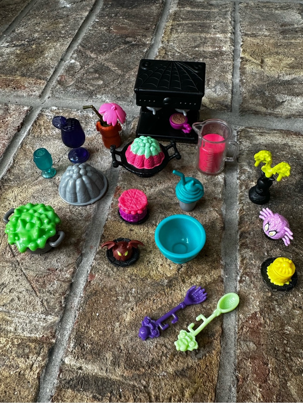 Monster High Assorted Play Accessories - Group 1